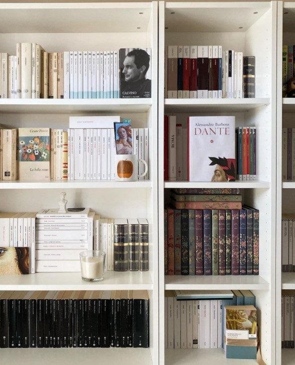 Downsizing your bookcase when moving after retirement