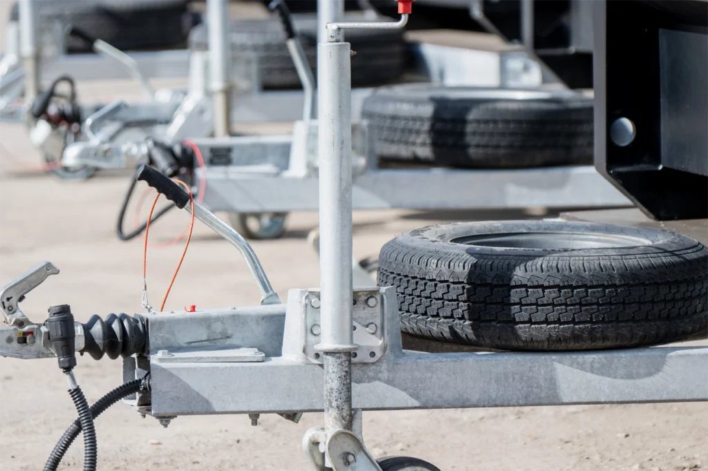 Trailer parking for commercial fleets